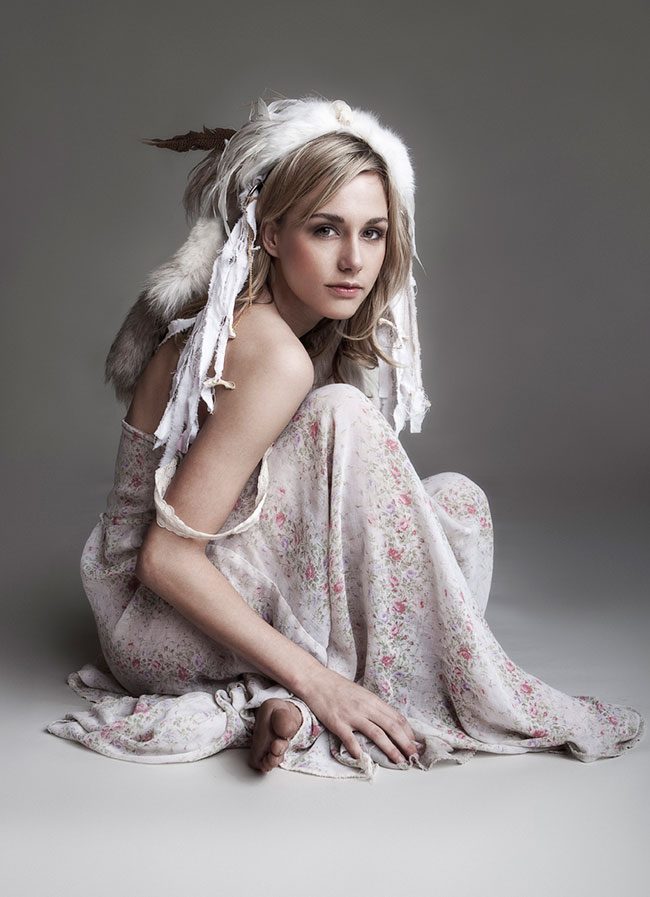 Kate Thompson in Headdress by Joel Grimes Kate Thompson in Headdress by Joel Grimes